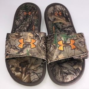 Under Armour camo kids slides